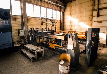 ДСТ-УРАЛ Участок сварки борта рамы и телеги